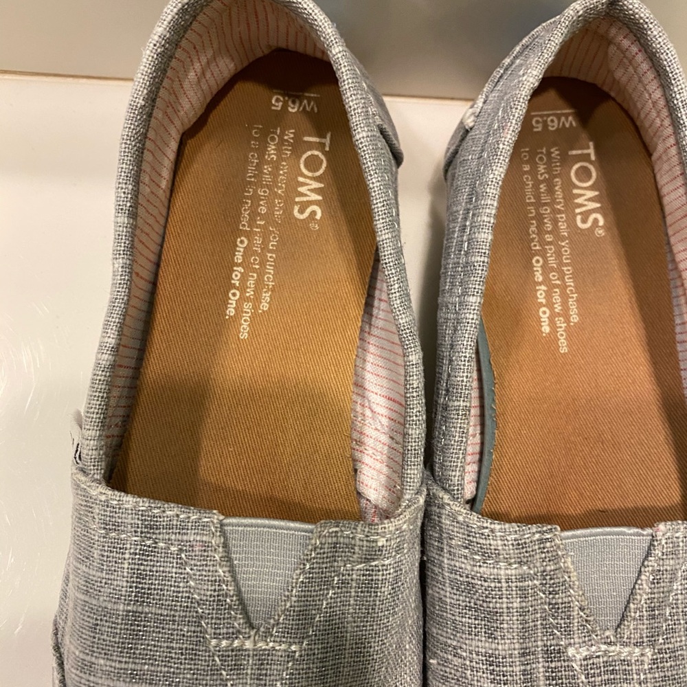 Gray Flat Toms - image 3